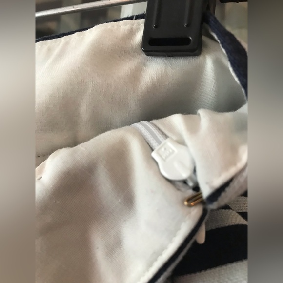 J. Crew Factory size 4 linen blend shorts in B&W stripes with side zipper EUC - Picture 4 of 6